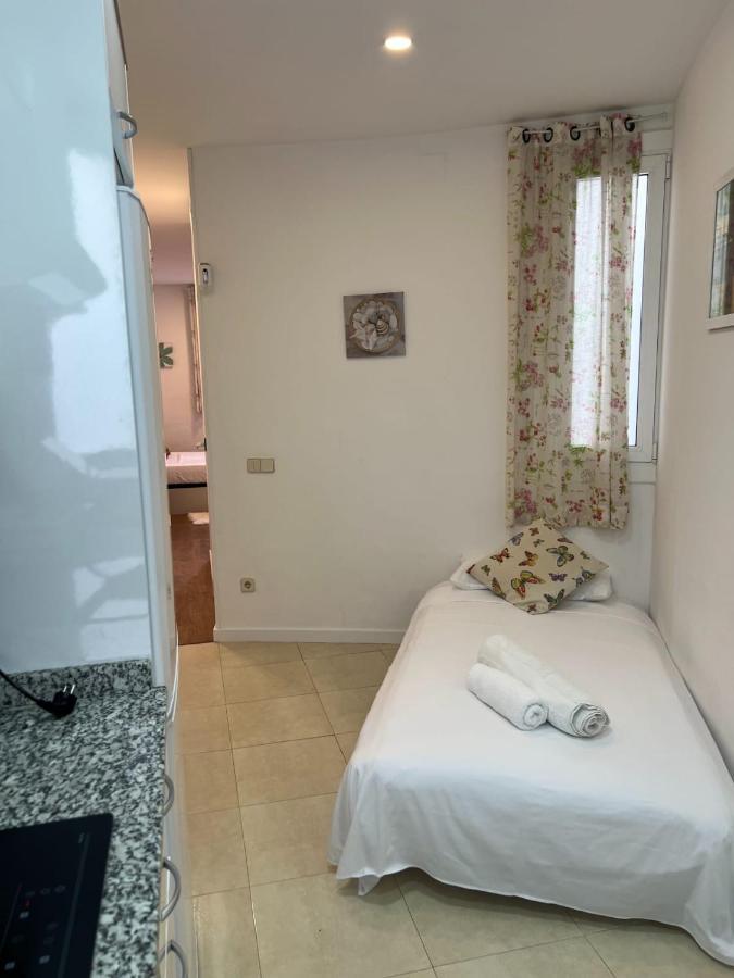 Cozy Studio With Amazing Terrace Near Plaza Espana Барселона Екстериор снимка